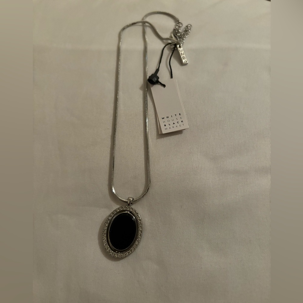 White House black market necklace